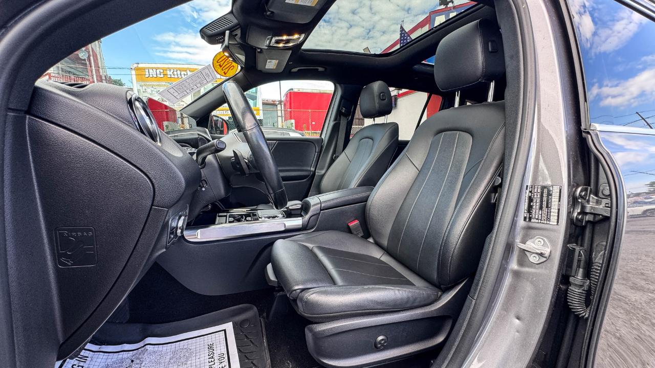 Mercedes-Benz GLB GLB 250 4MATIC SUV 2020