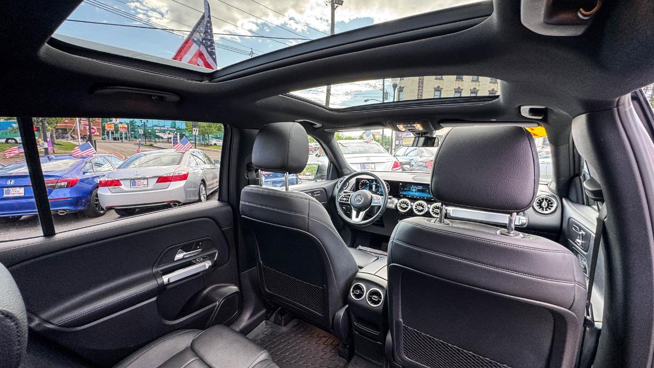 Mercedes-Benz GLB GLB 250 4MATIC SUV 2020
