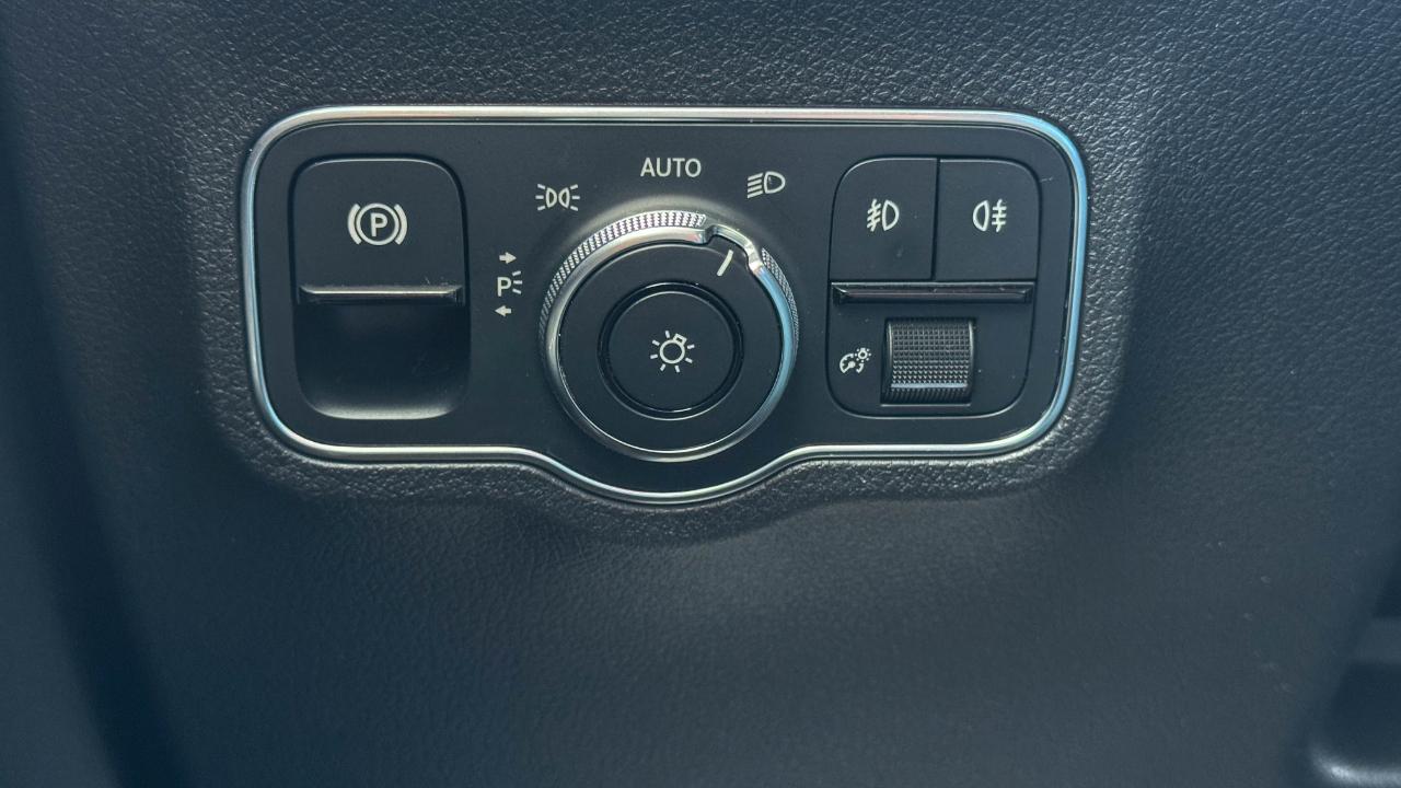 Mercedes-Benz GLB GLB 250 4MATIC SUV 2020