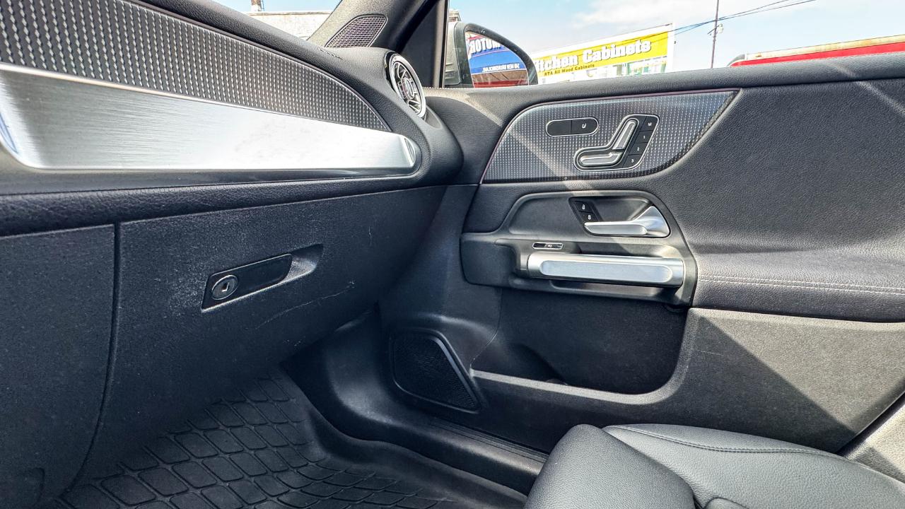 Mercedes-Benz GLB GLB 250 4MATIC SUV 2020