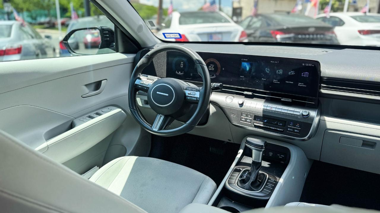 Hyundai Kona SEL FWD 2024