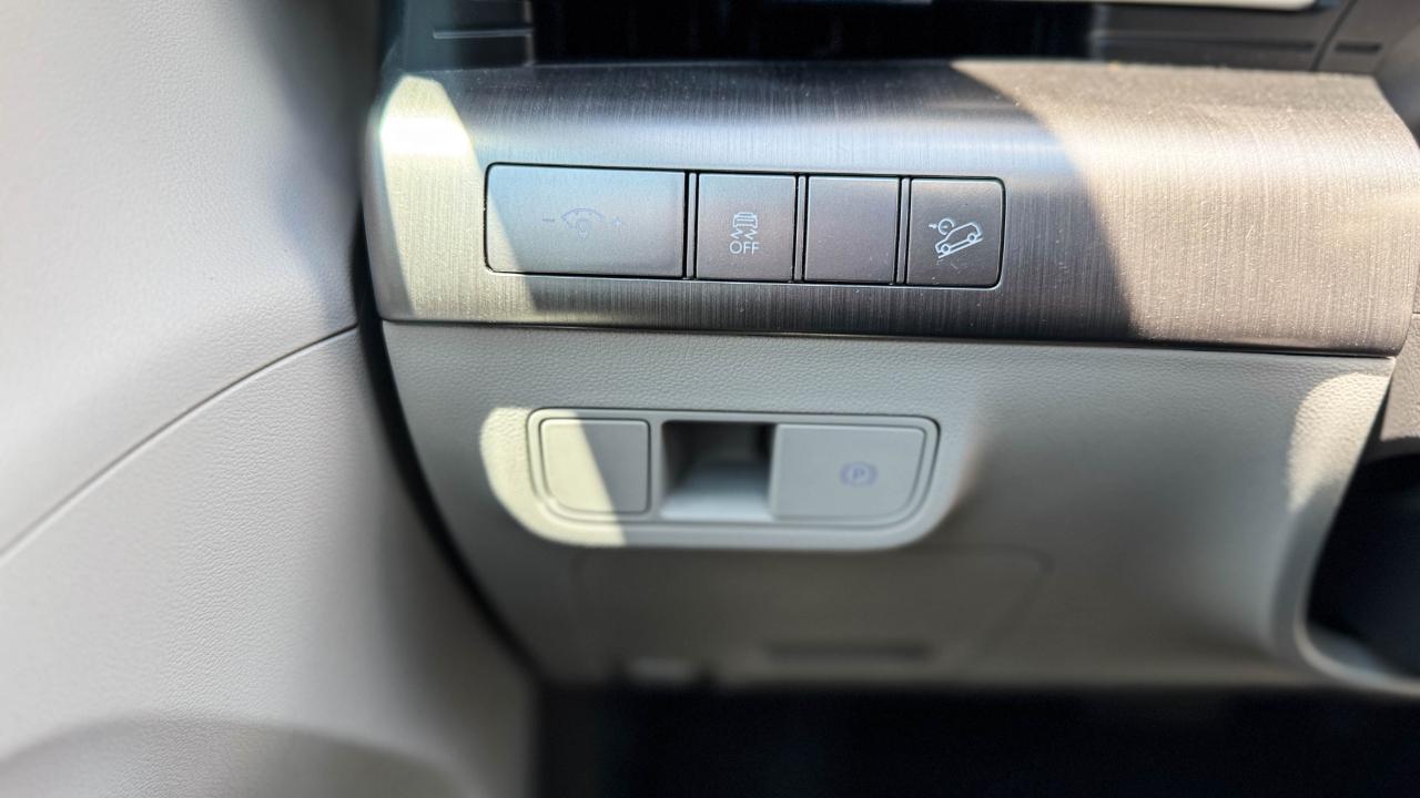 Hyundai Kona SEL FWD 2024