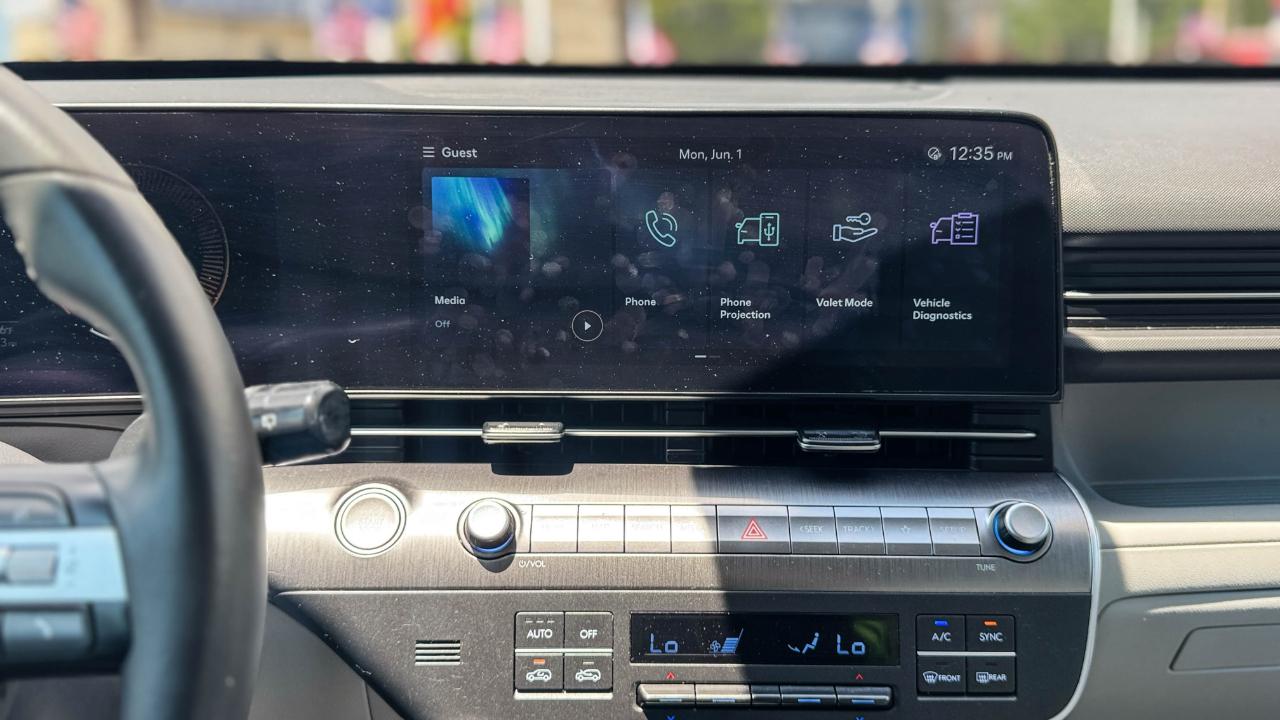 Hyundai Kona SEL FWD 2024
