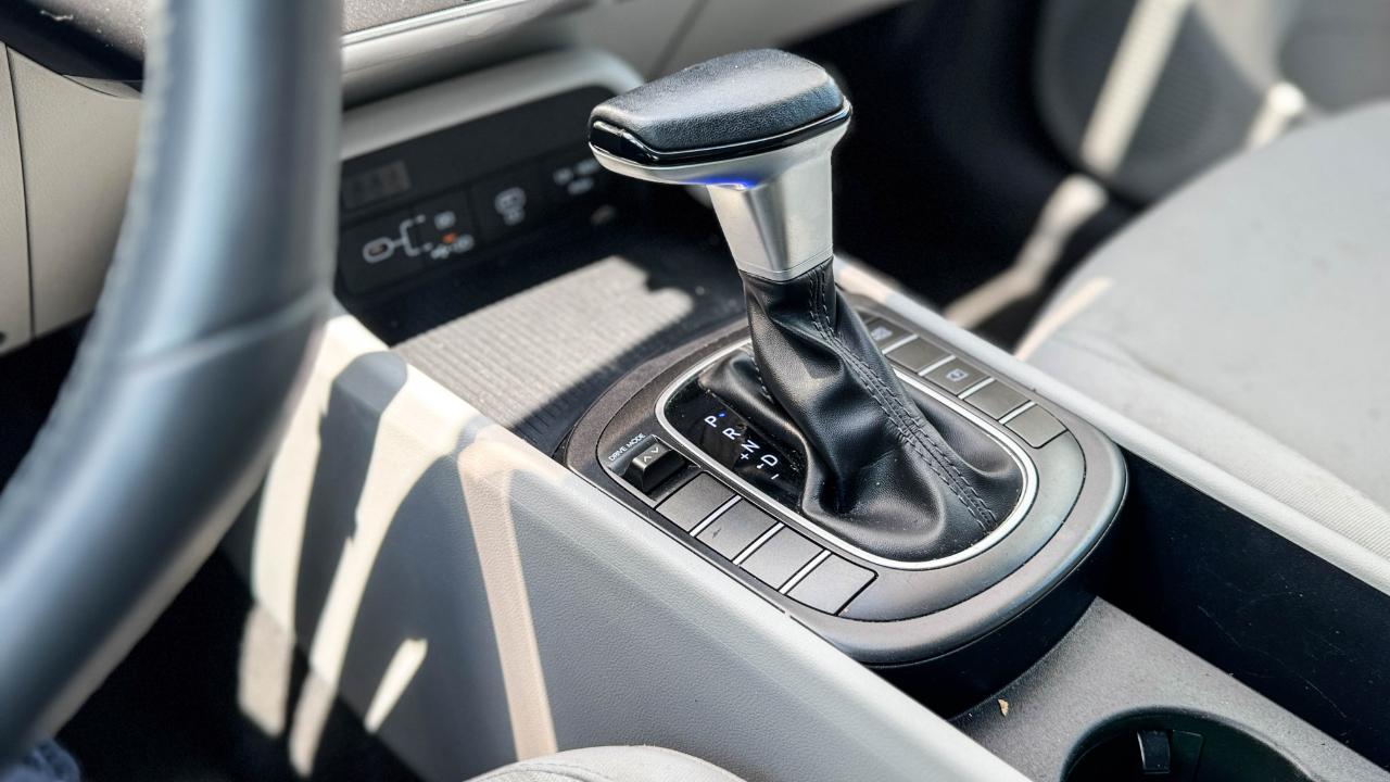 Hyundai Kona SEL FWD 2024