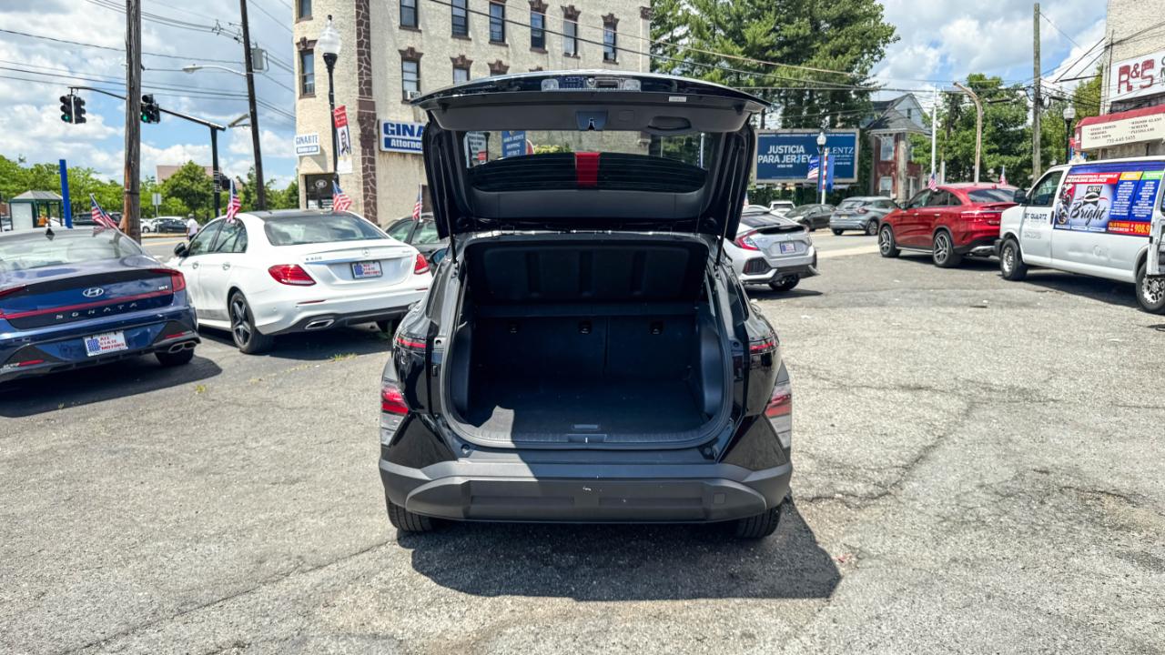 Hyundai Kona SEL FWD 2024
