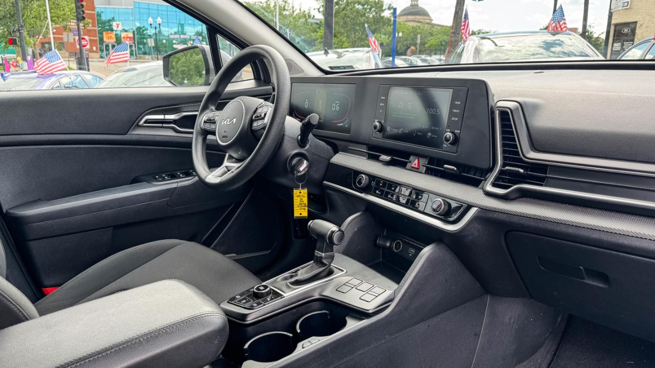 Kia Sportage LX FWD 2024