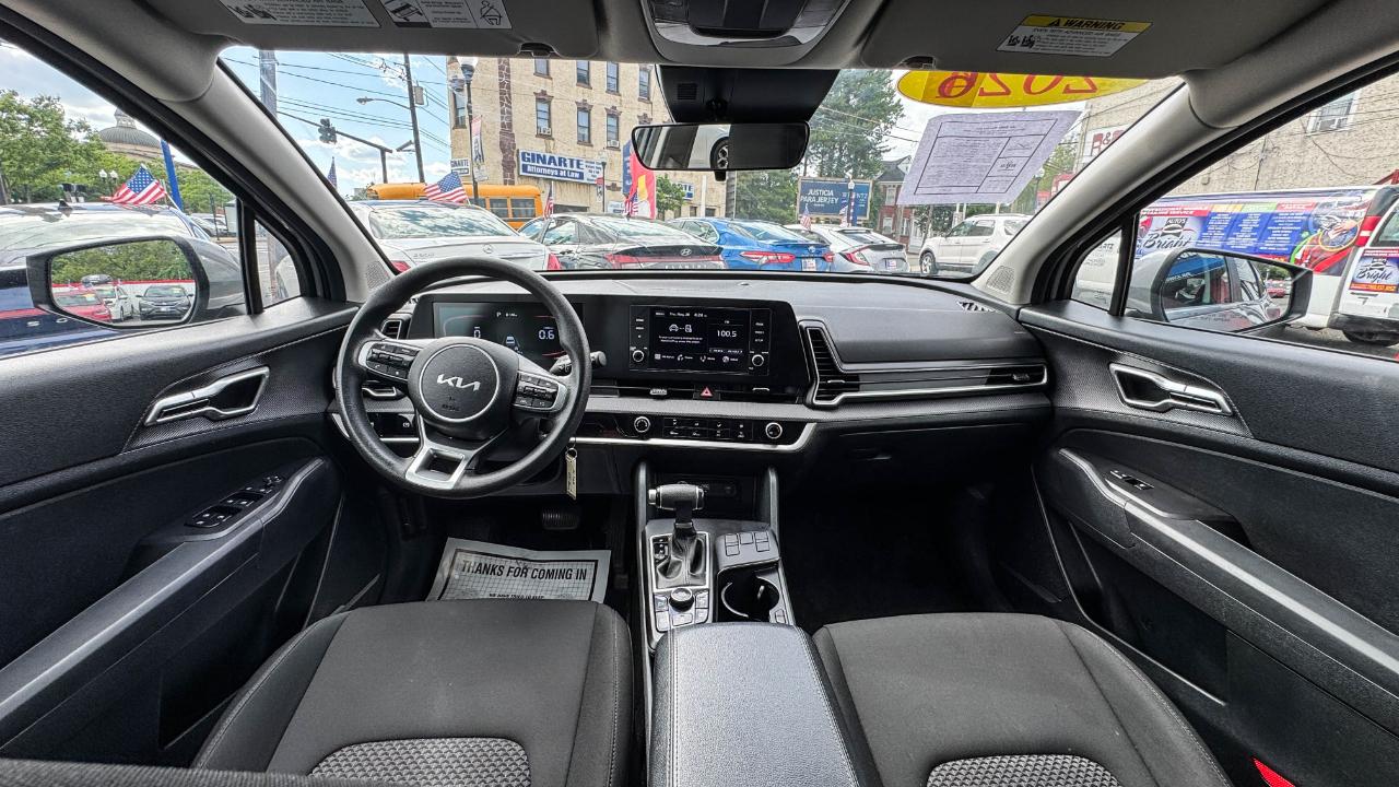 Kia Sportage LX FWD 2024