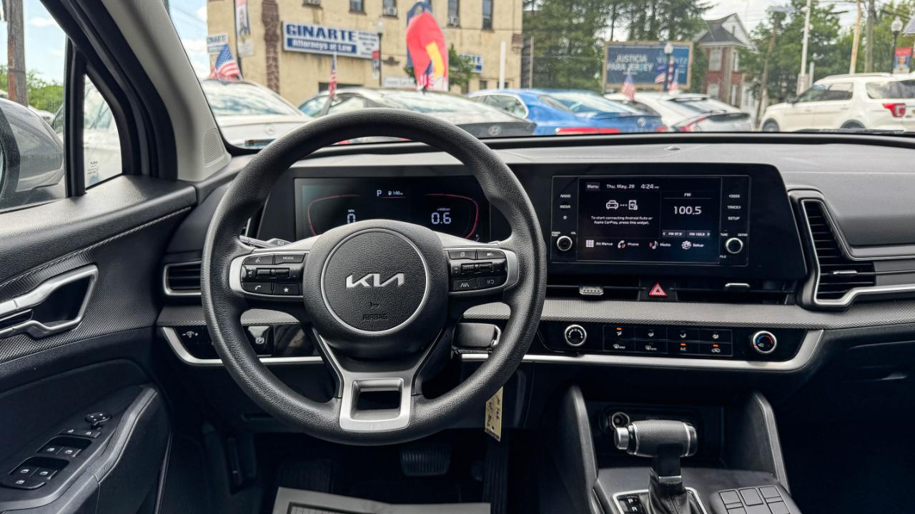 Kia Sportage LX FWD 2024
