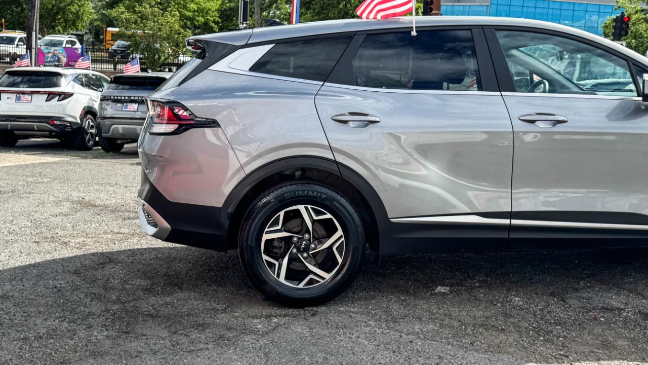 Kia Sportage LX FWD 2024