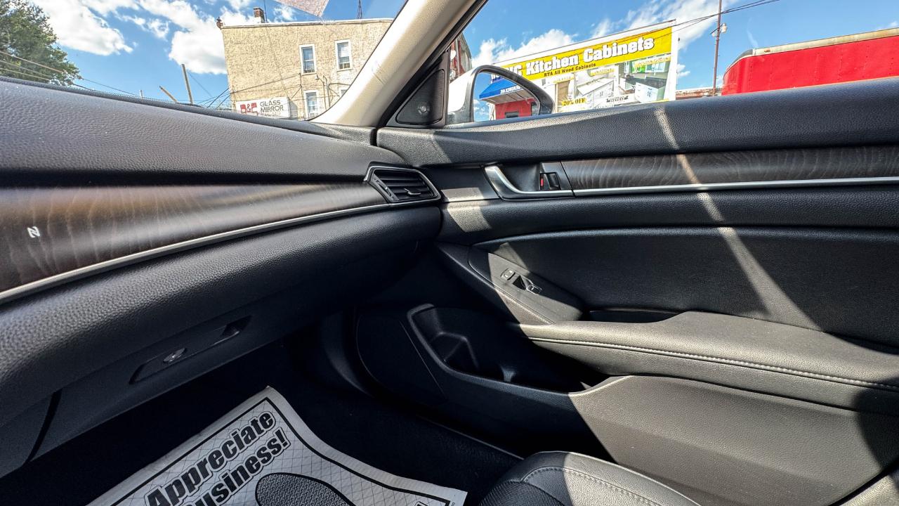 Honda Accord Sedan Touring 2.0T Auto 2020