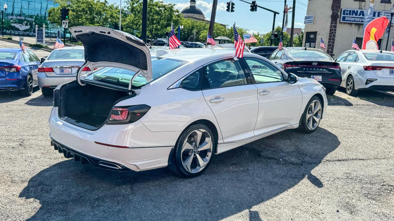 Honda Accord Sedan Touring 2.0T Auto 2020