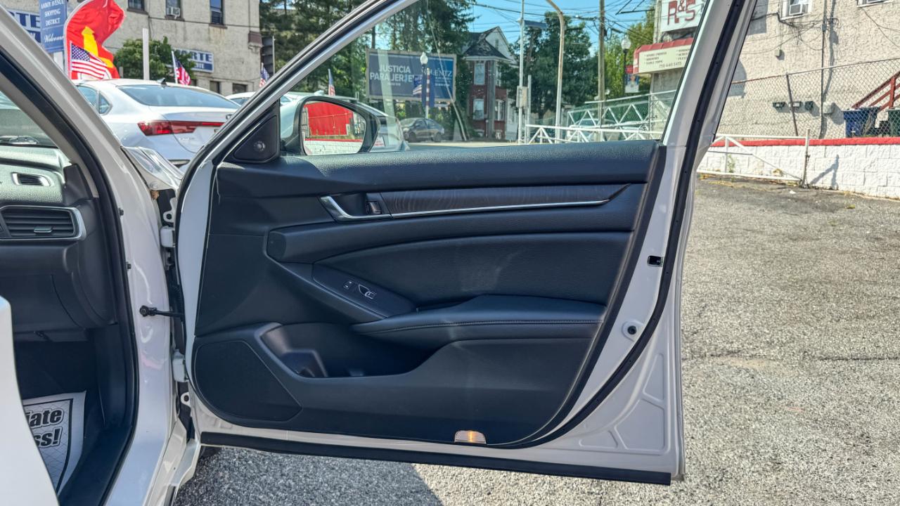Honda Accord Sedan Touring 2.0T Auto 2020