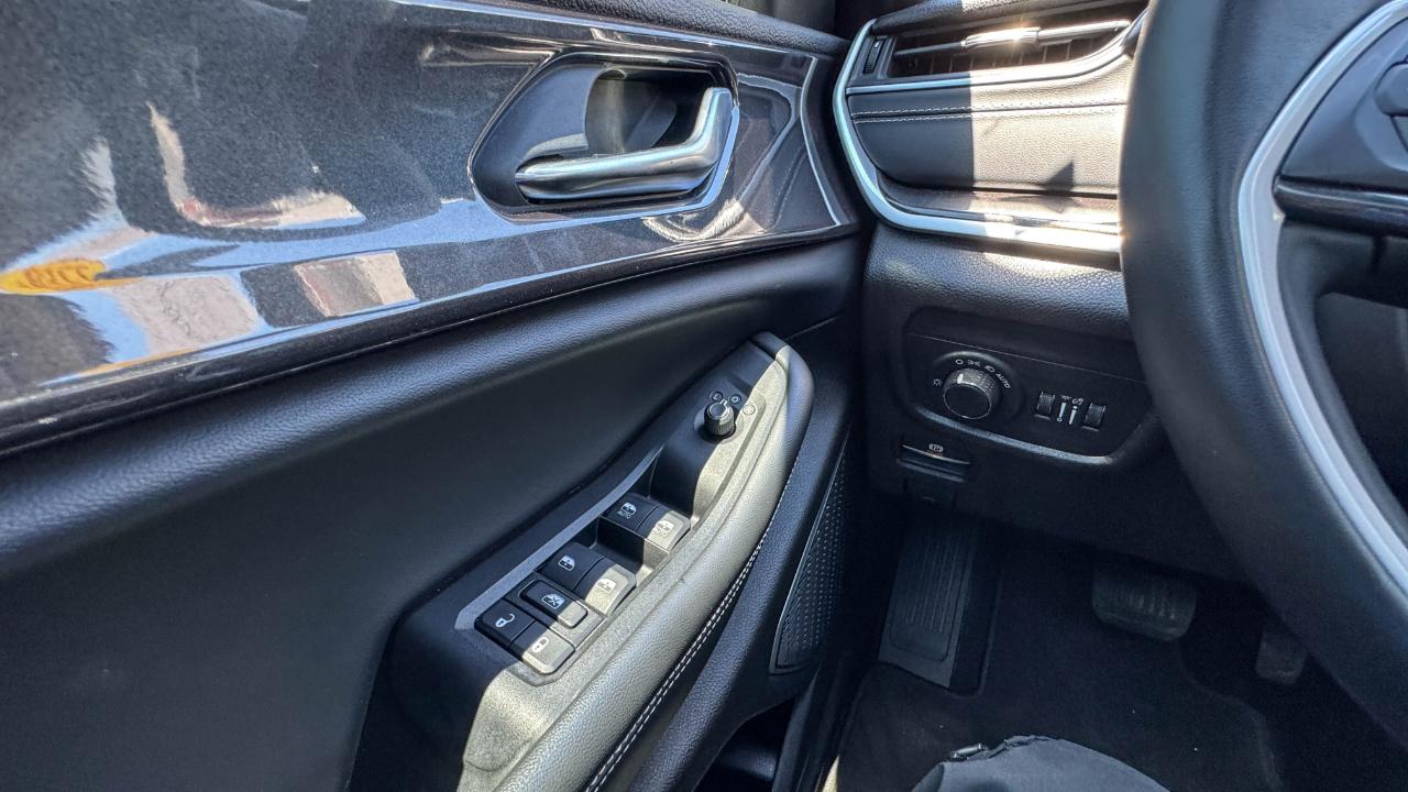 Jeep Grand Cherokee Altitude 4x4 2022
