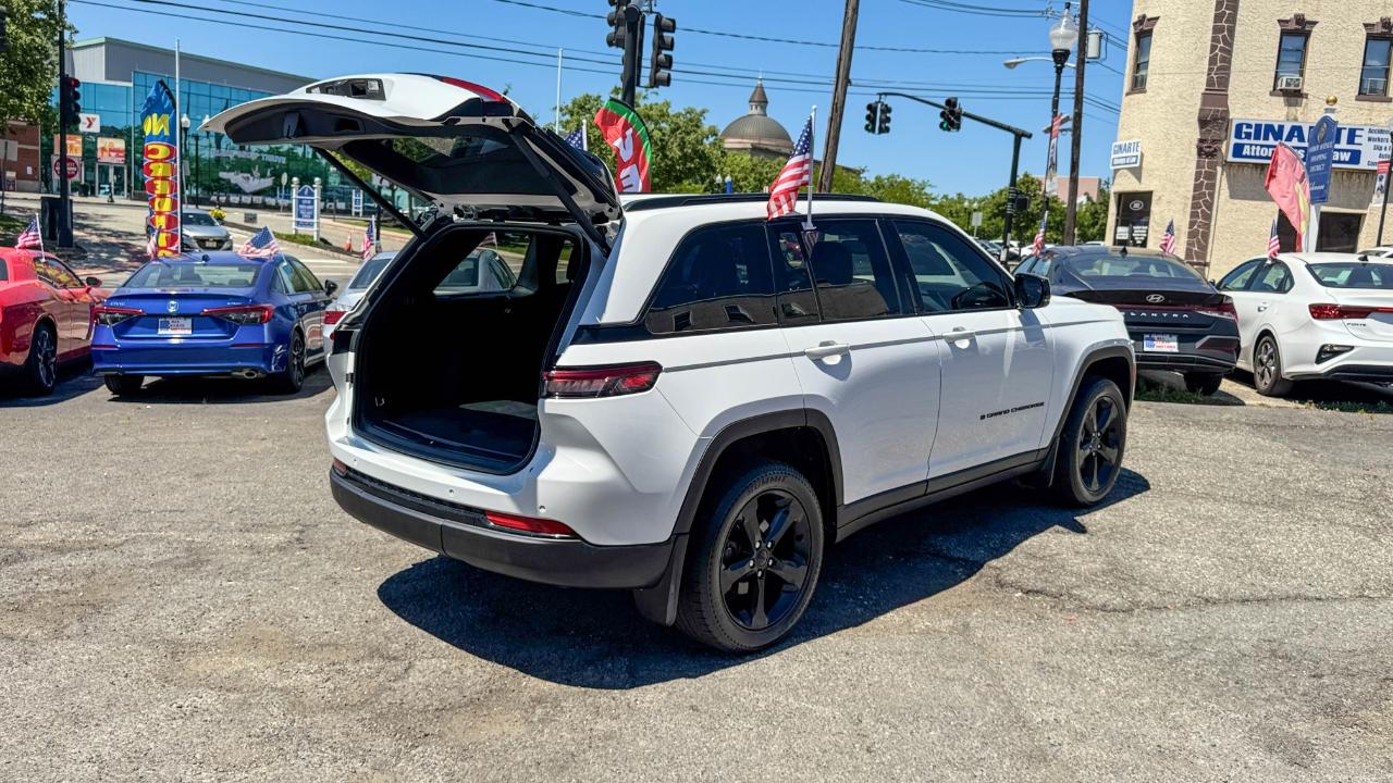 Jeep Grand Cherokee Altitude 4x4 2022