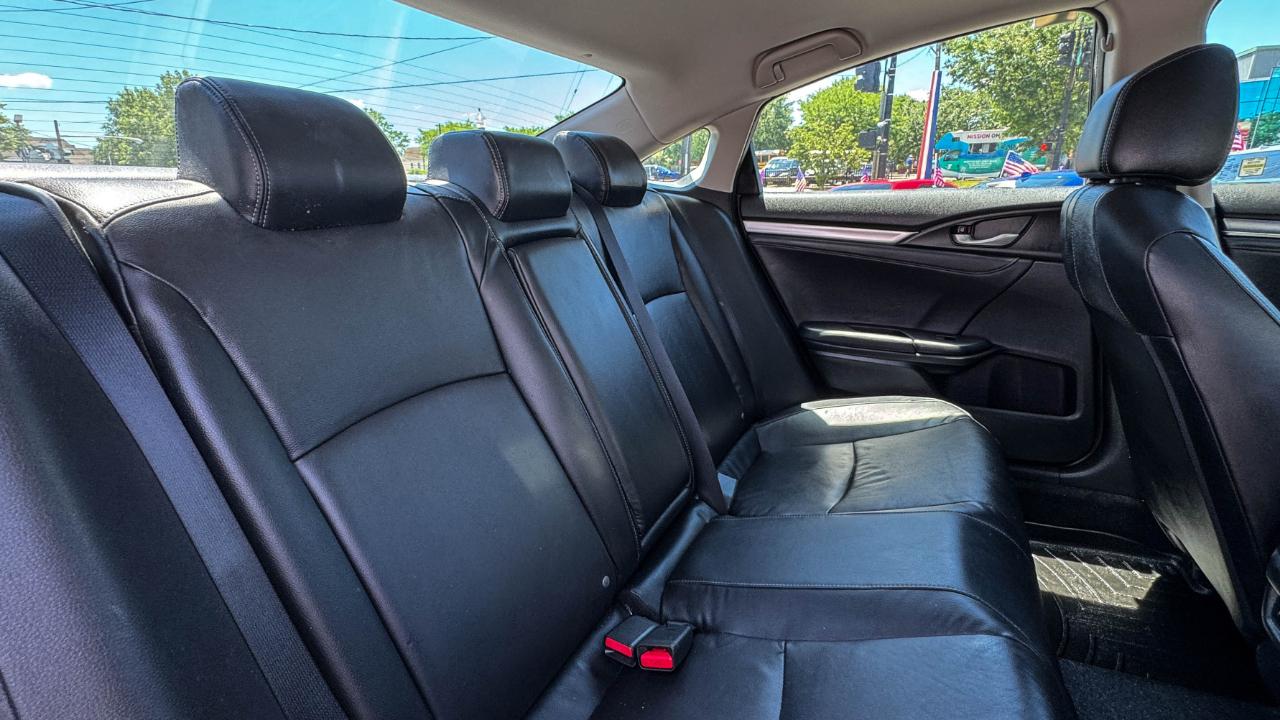 Honda Civic Sedan 4dr CVT Touring 2016