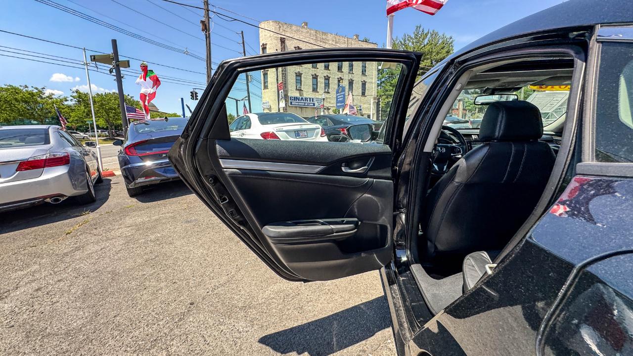 Honda Civic Sedan 4dr CVT Touring 2016