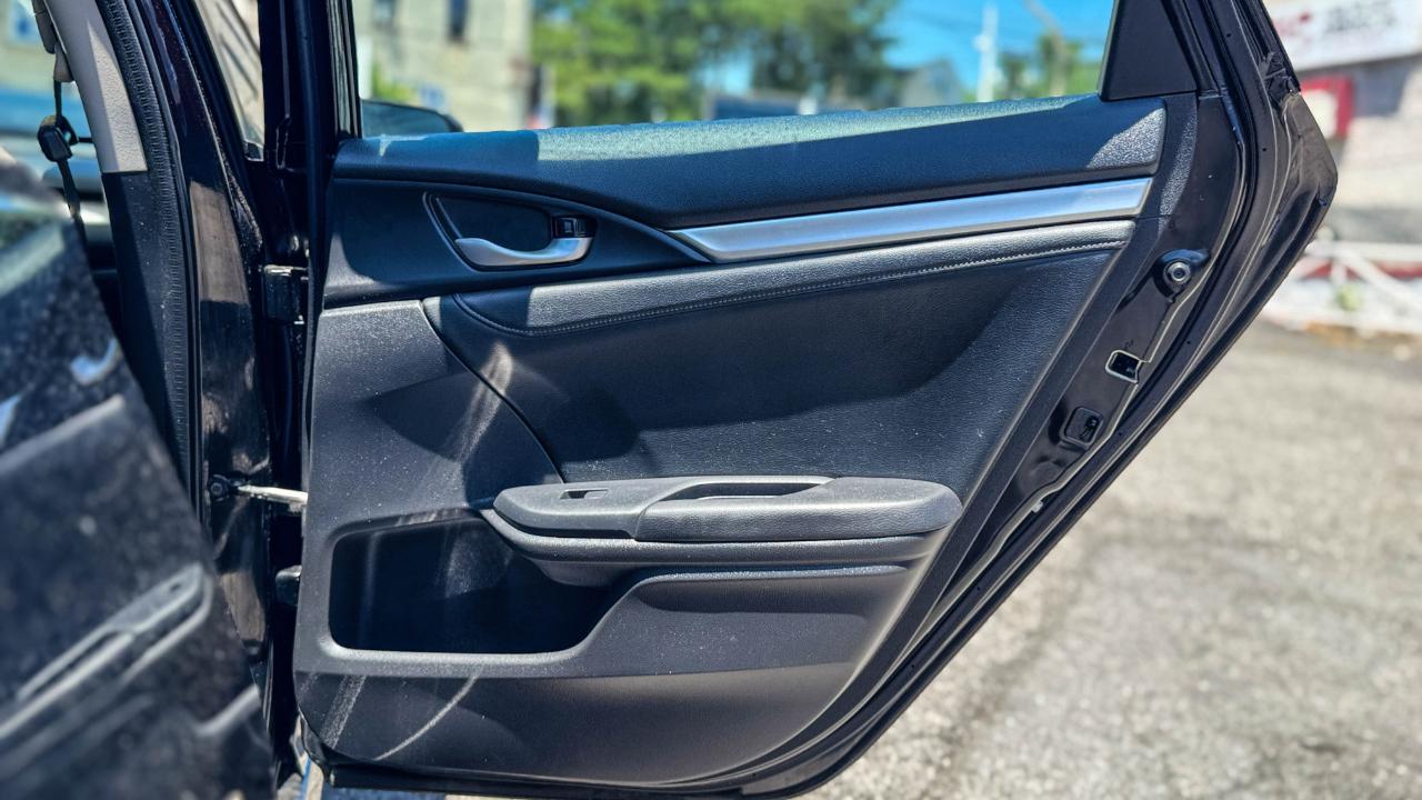 Honda Civic Sedan 4dr CVT Touring 2016