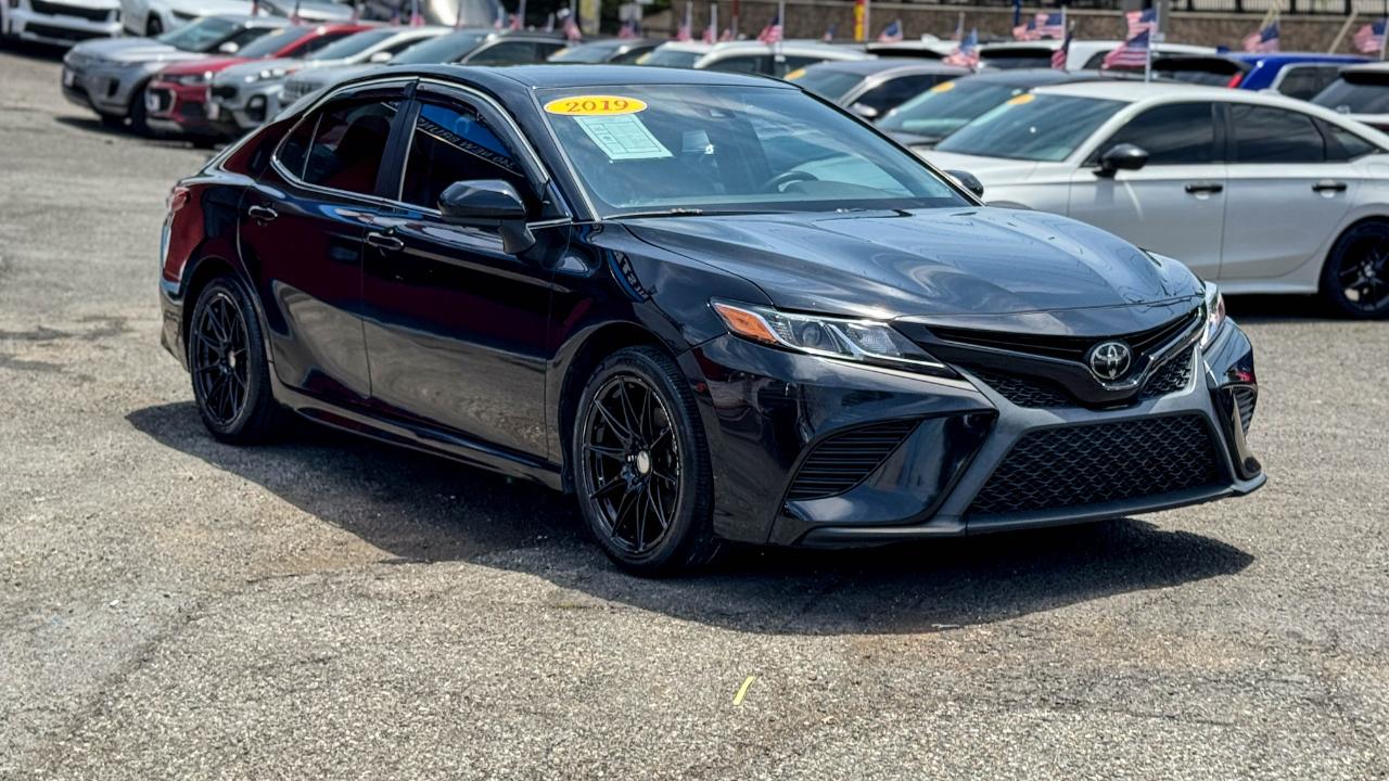 Toyota Camry SE Auto (Natl) 2019