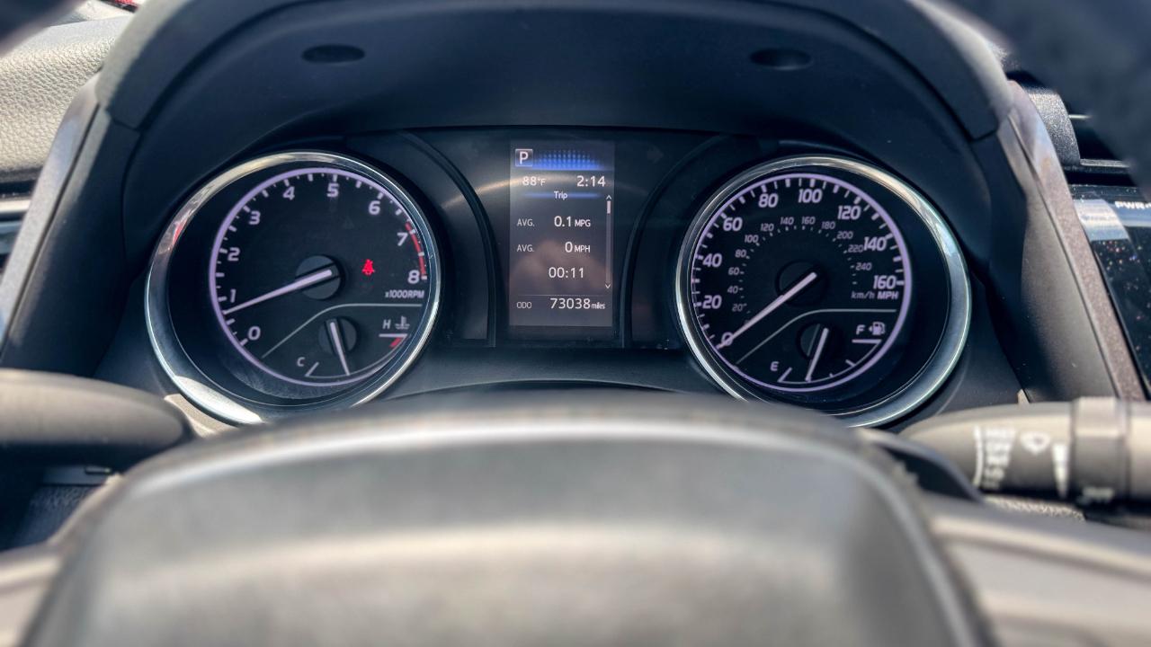 Toyota Camry SE Auto (Natl) 2019