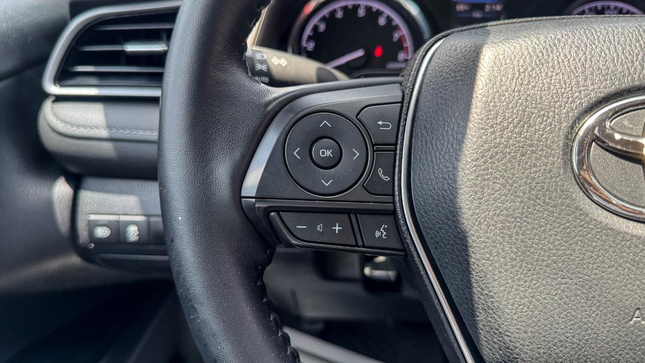Toyota Camry SE Auto (Natl) 2019
