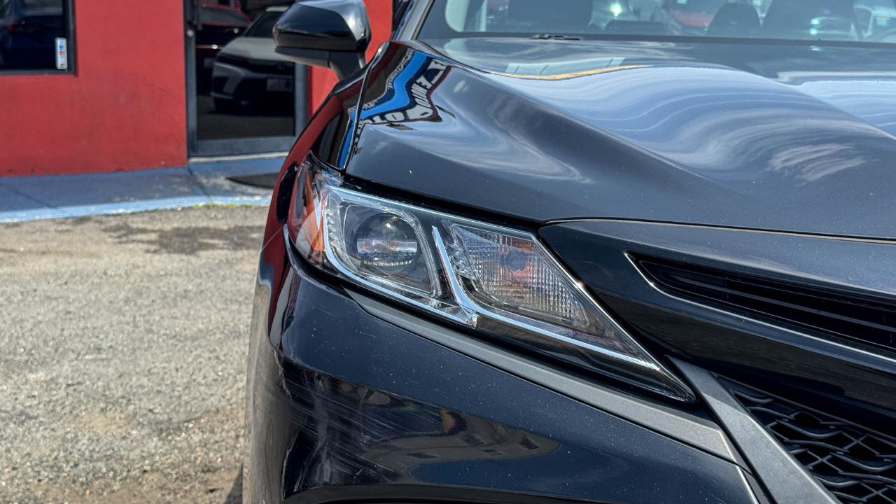 Toyota Camry SE Auto (Natl) 2019