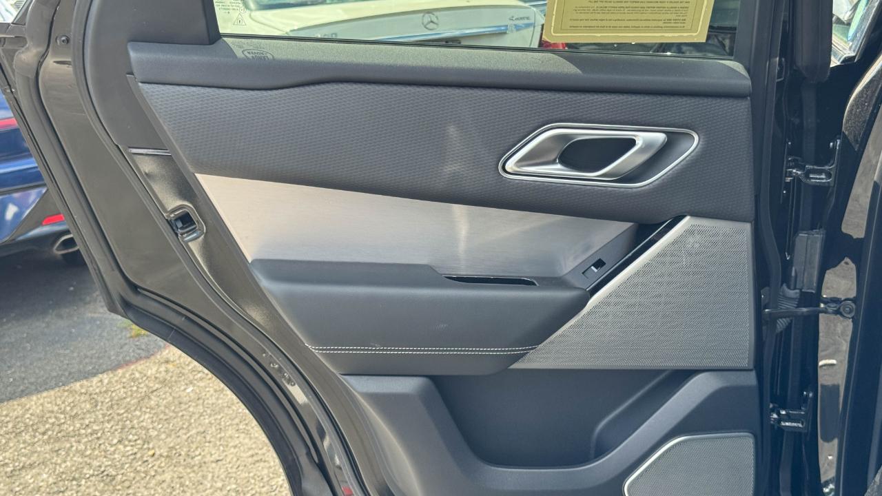 Land Rover Range Rover Velar R-Dynamic S 2021
