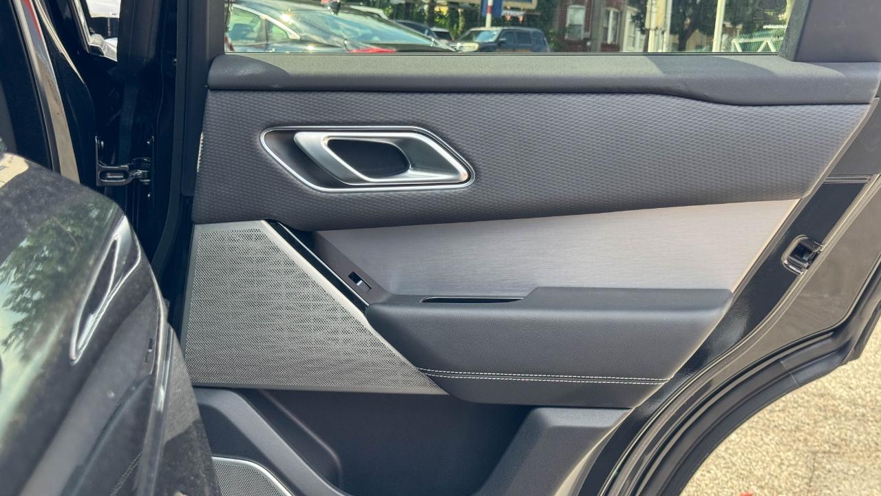 Land Rover Range Rover Velar R-Dynamic S 2021