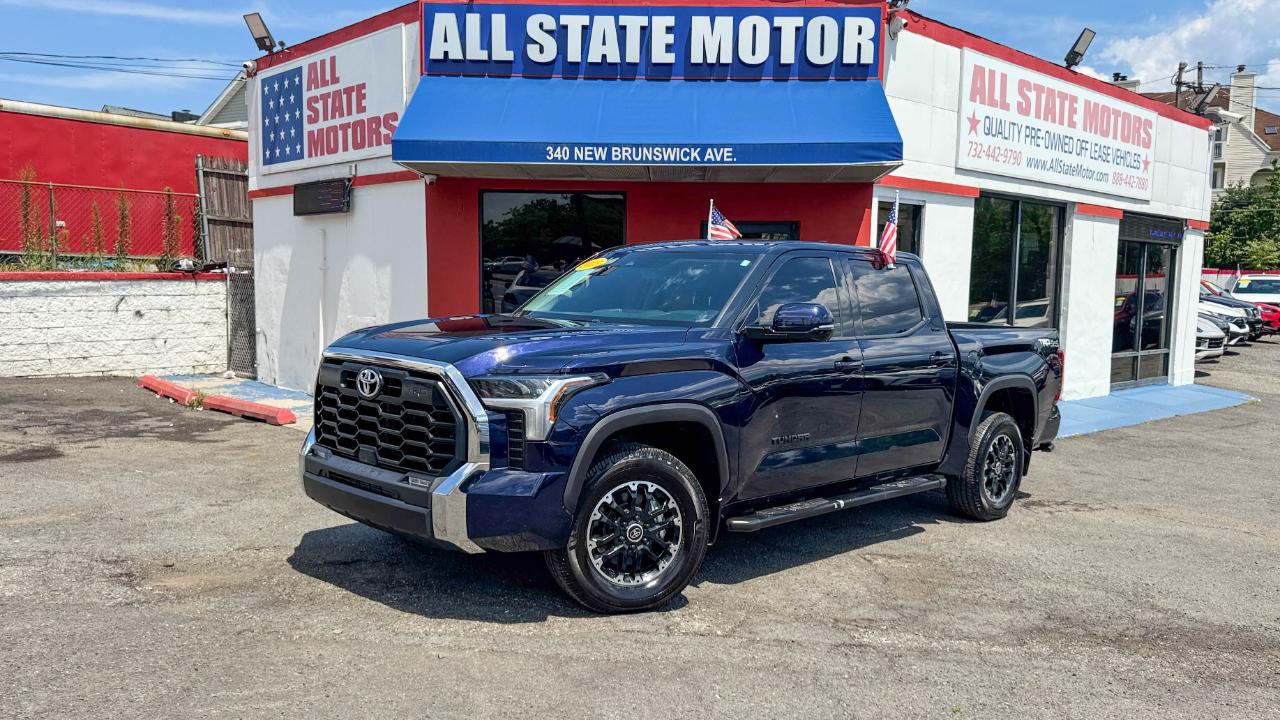 Toyota Tundra 4WD SR5 CrewMax 5.5' Bed (Natl) 2023