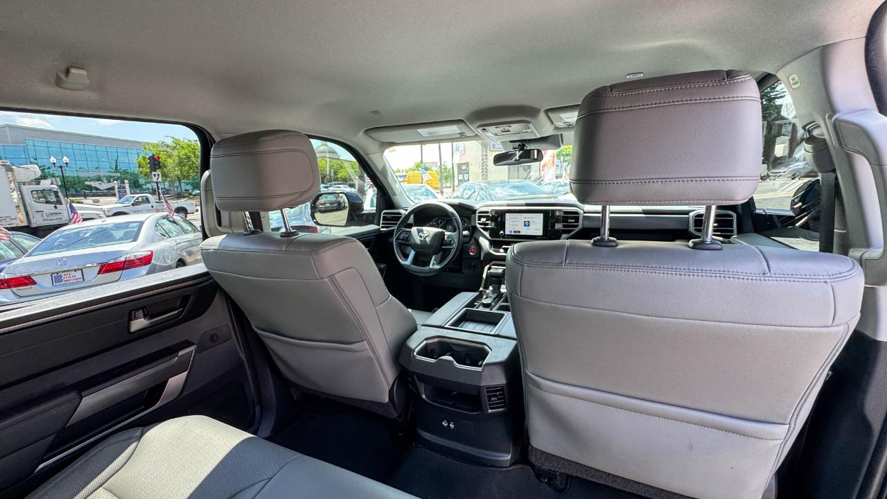 Toyota Tundra 4WD SR5 CrewMax 5.5' Bed (Natl) 2023