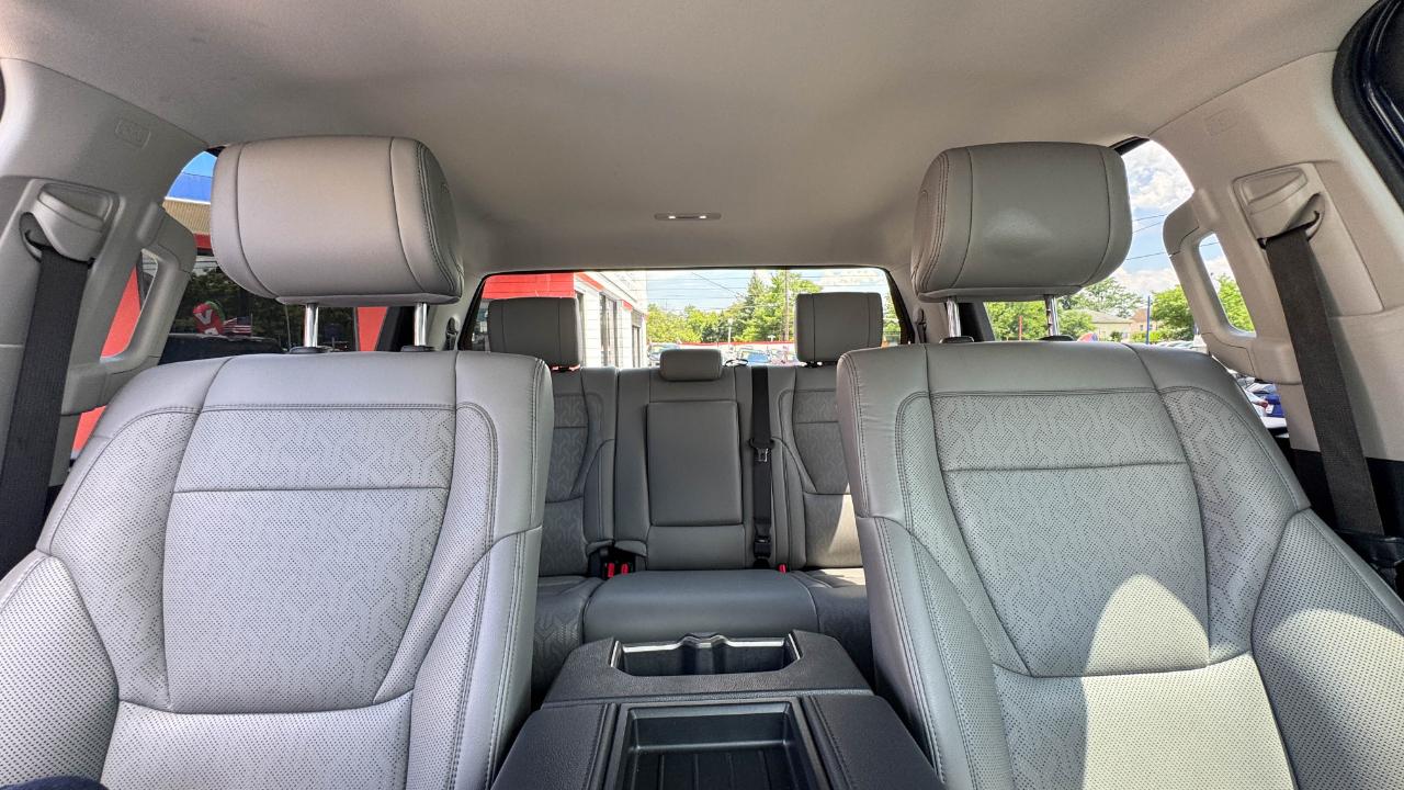 Toyota Tundra 4WD SR5 CrewMax 5.5' Bed (Natl) 2023