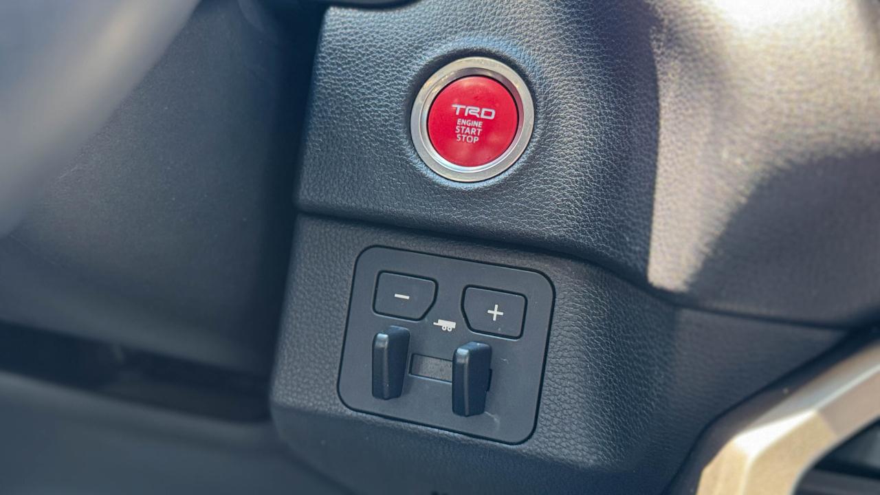 Toyota Tundra 4WD SR5 CrewMax 5.5' Bed (Natl) 2023