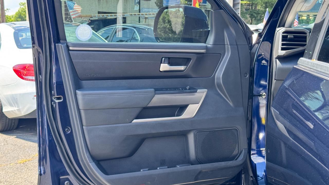 Toyota Tundra 4WD SR5 CrewMax 5.5' Bed (Natl) 2023