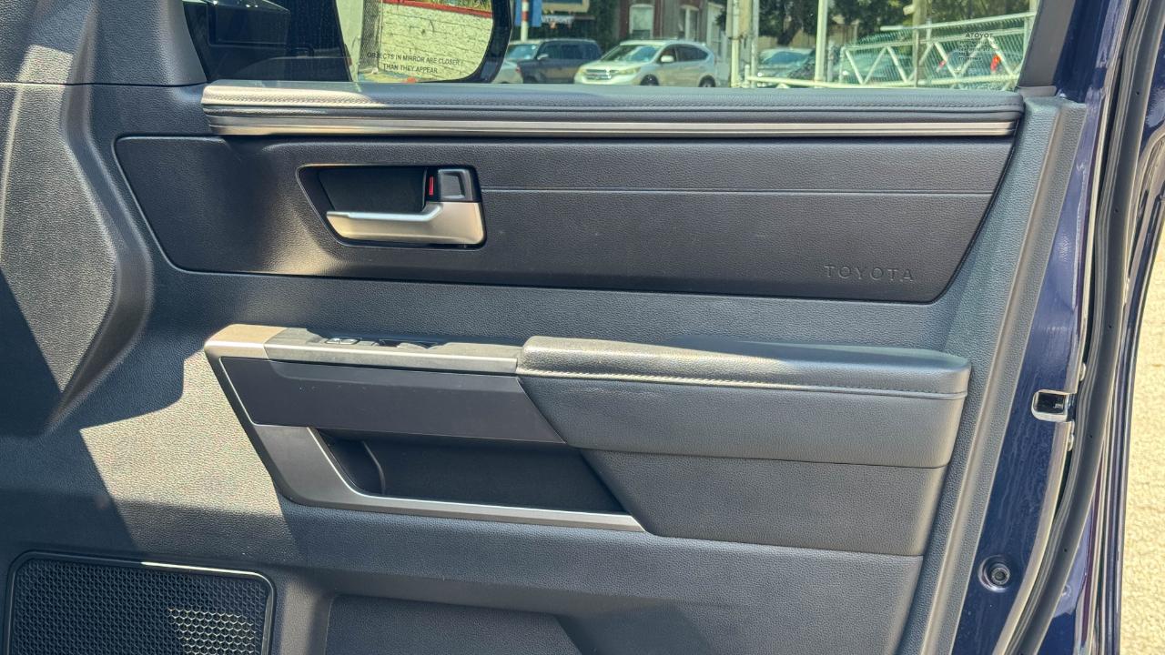 Toyota Tundra 4WD SR5 CrewMax 5.5' Bed (Natl) 2023