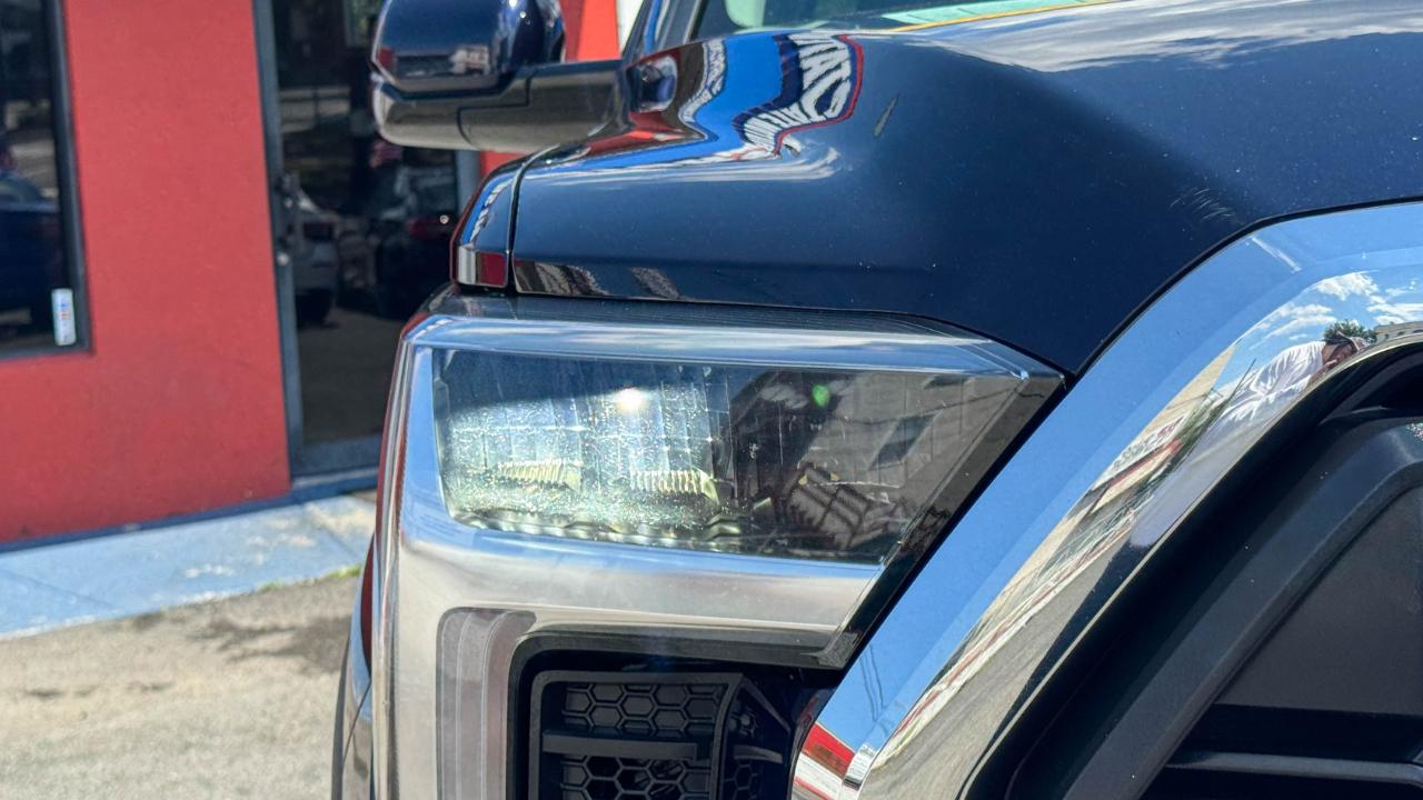 Toyota Tundra 4WD SR5 CrewMax 5.5' Bed (Natl) 2023