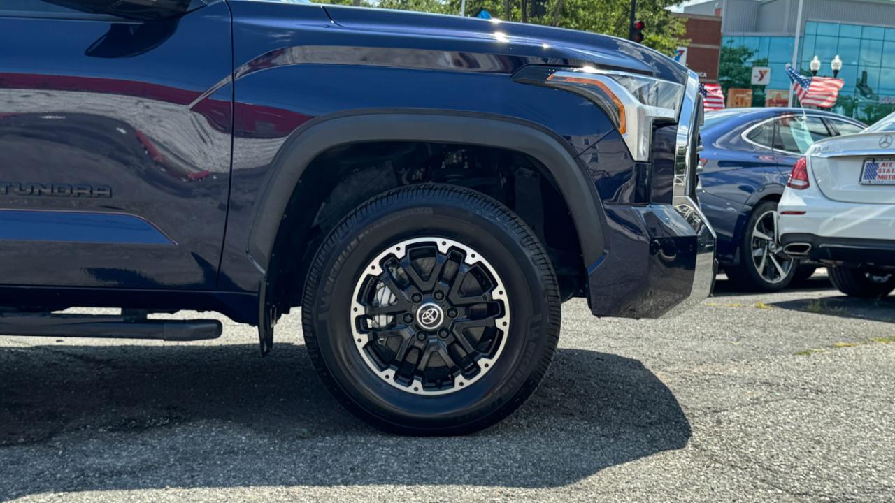 Toyota Tundra 4WD SR5 CrewMax 5.5' Bed (Natl) 2023