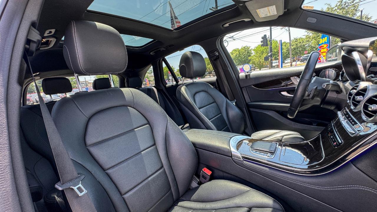 Mercedes-Benz GLC GLC 300 4MATIC SUV 2020