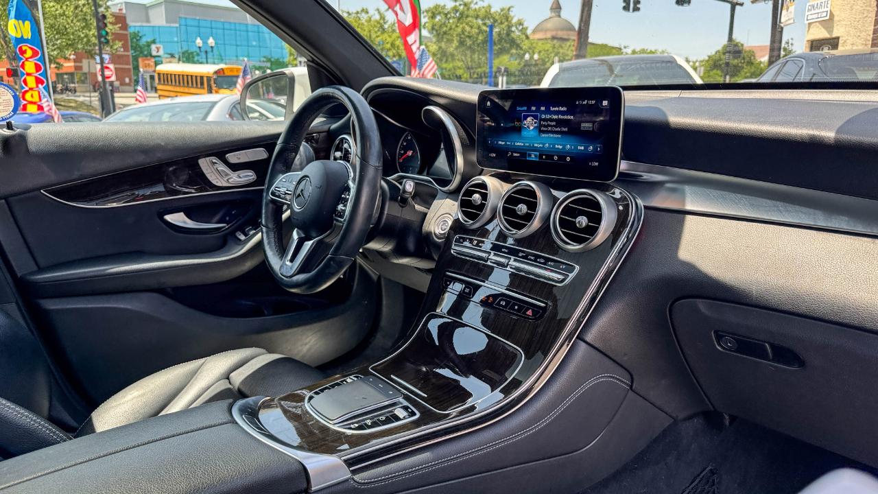 Mercedes-Benz GLC GLC 300 4MATIC SUV 2020
