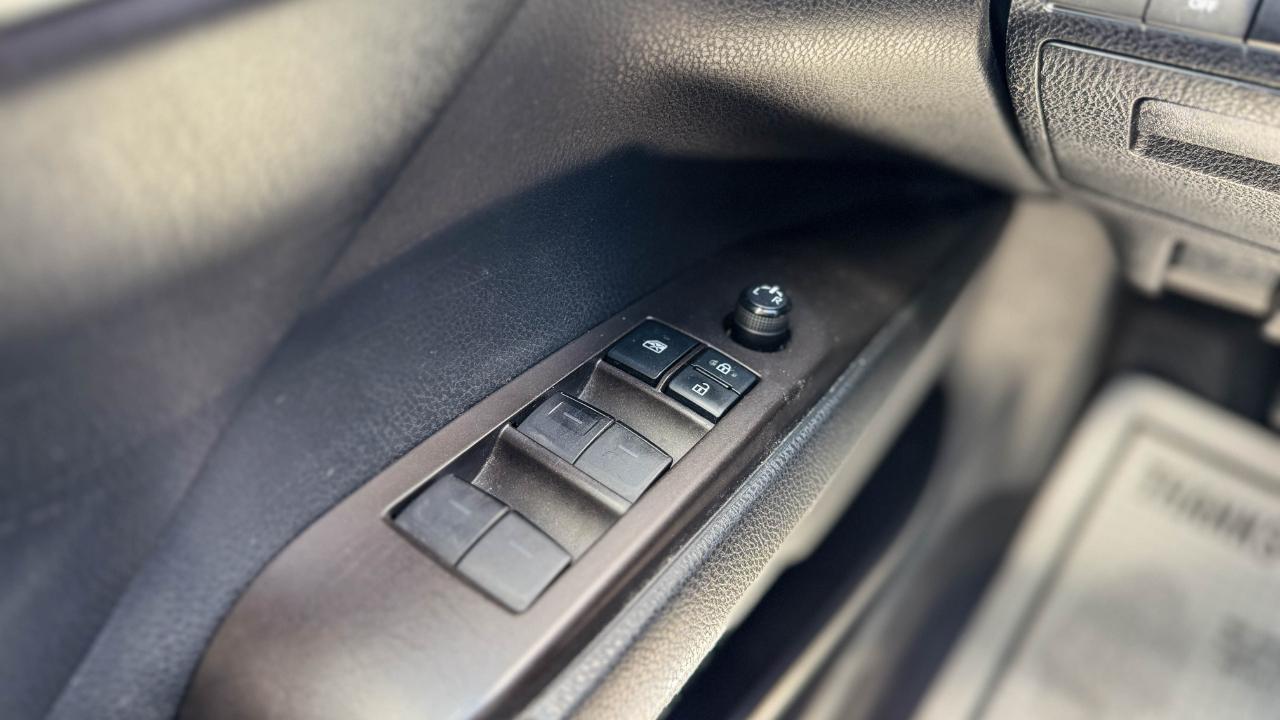 Toyota Camry SE Auto (Natl) 2021
