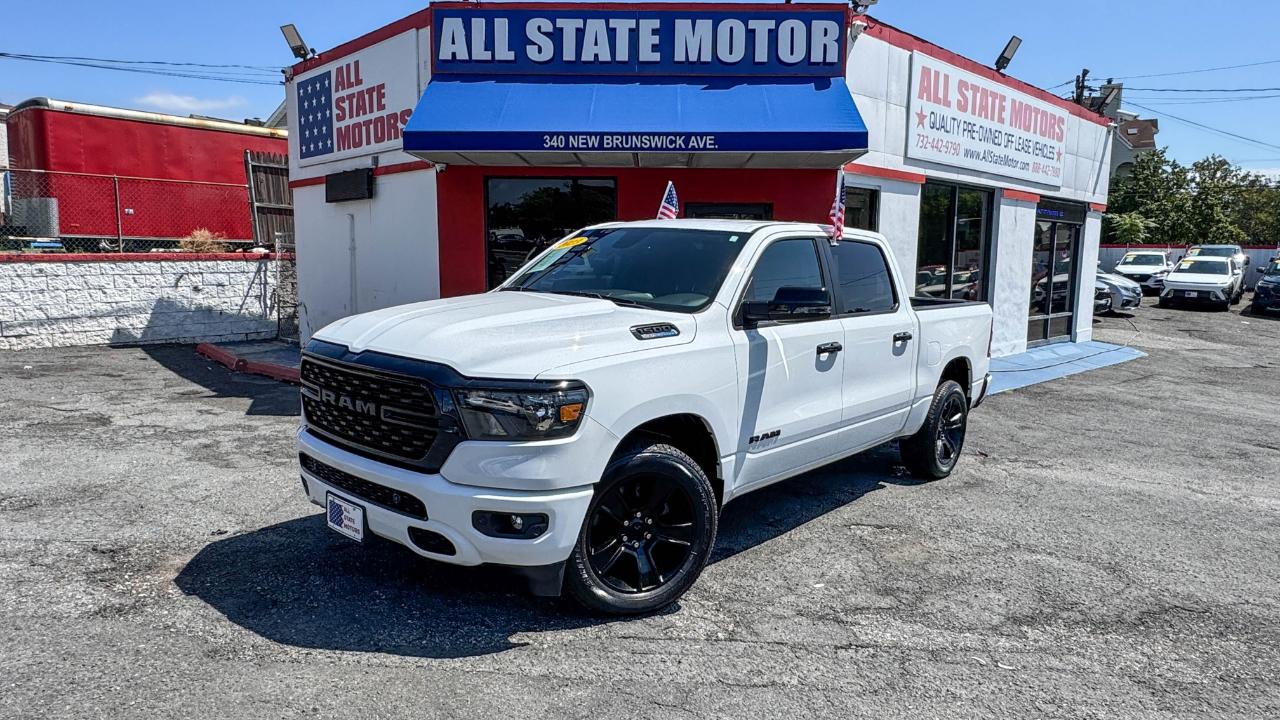 RAM 1500 Big Horn 4x4 Crew Cab 5'7" Box 2023