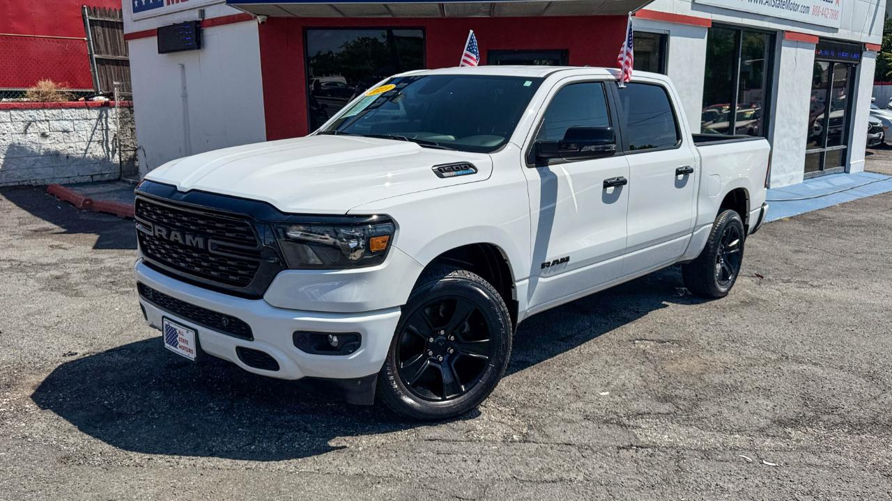 RAM 1500 Big Horn 4x4 Crew Cab 5'7" Box 2023