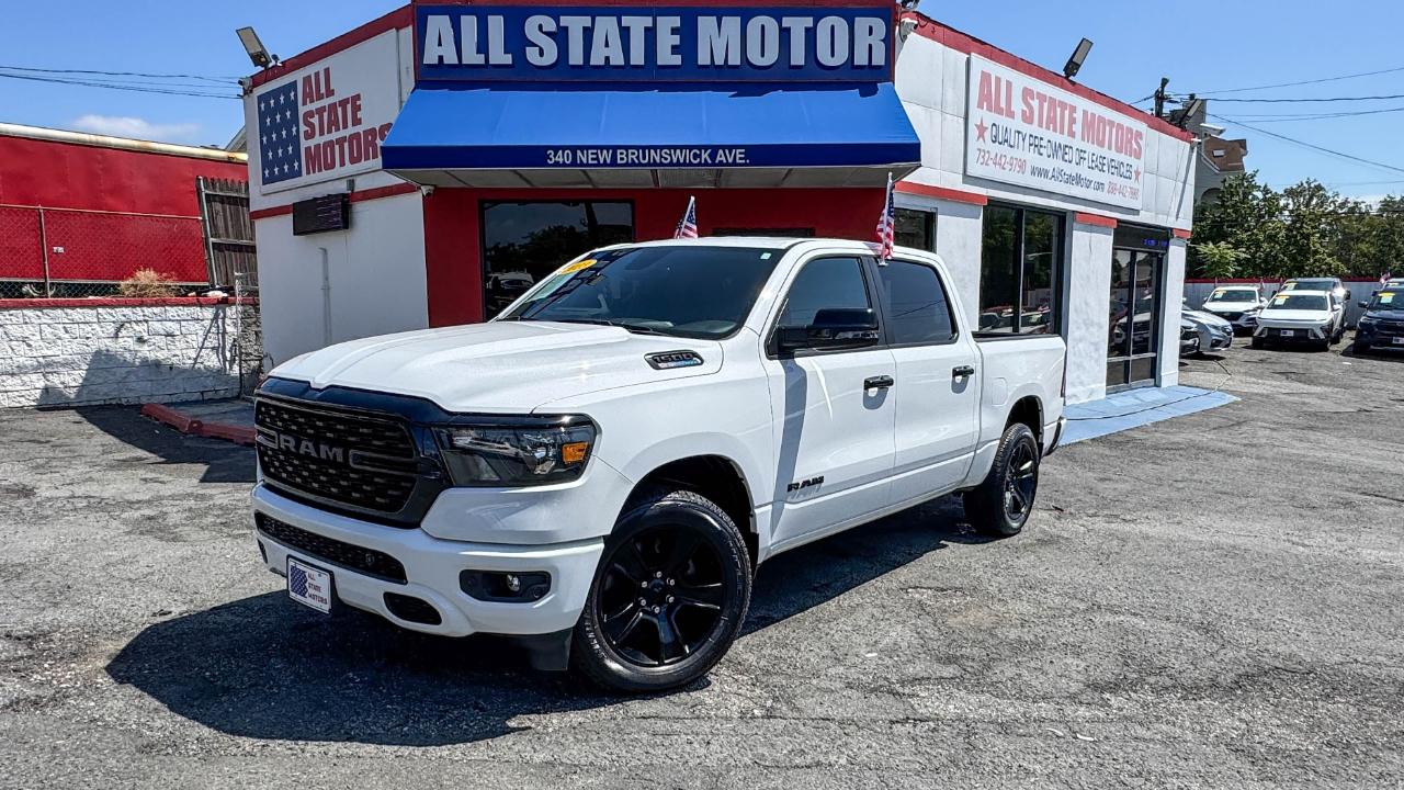 RAM 1500 Big Horn 4x4 Crew Cab 5'7" Box 2023