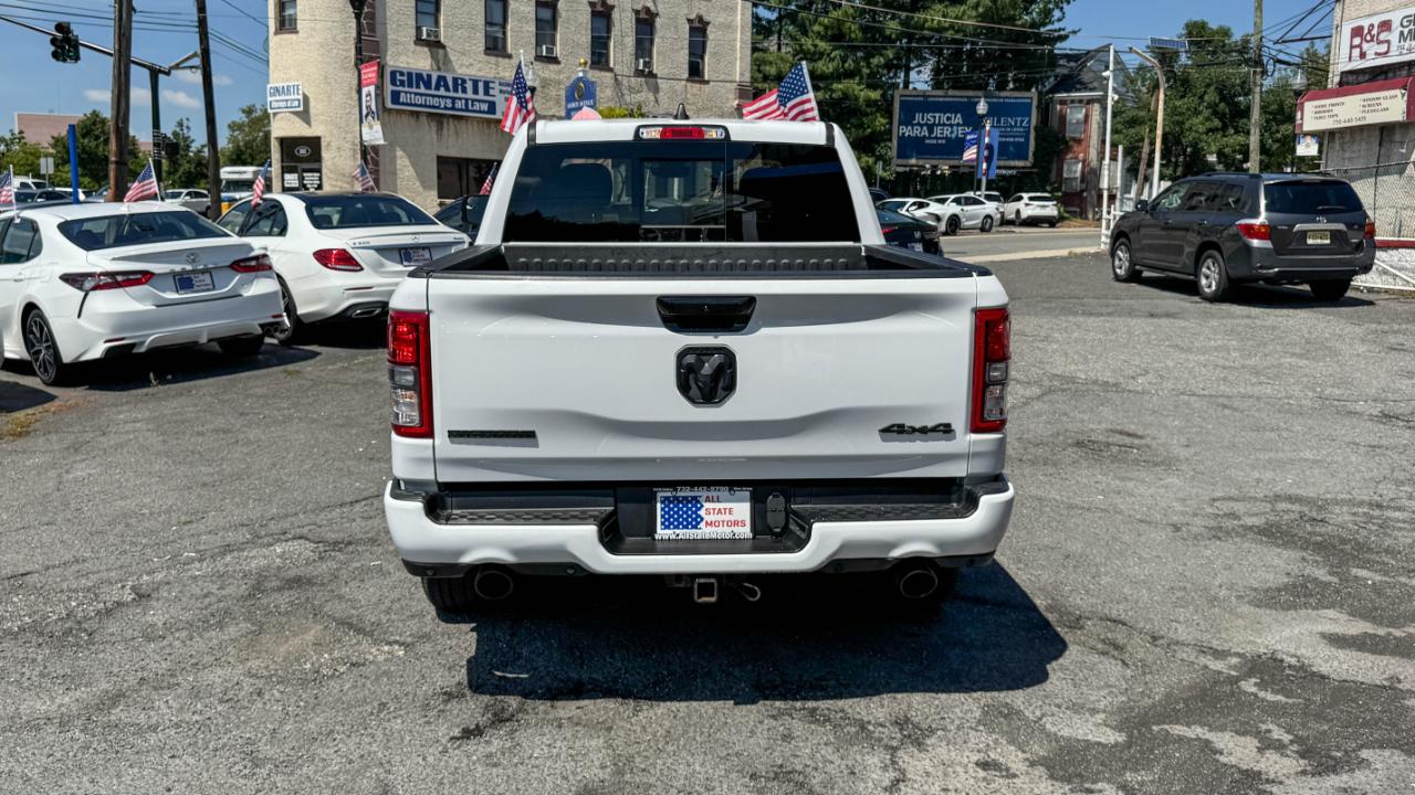 RAM 1500 Big Horn 4x4 Crew Cab 5'7" Box 2023