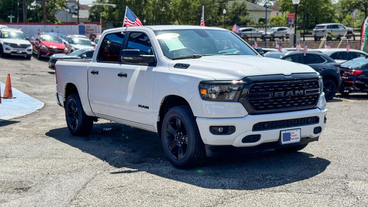 RAM 1500 Big Horn 4x4 Crew Cab 5'7" Box 2023