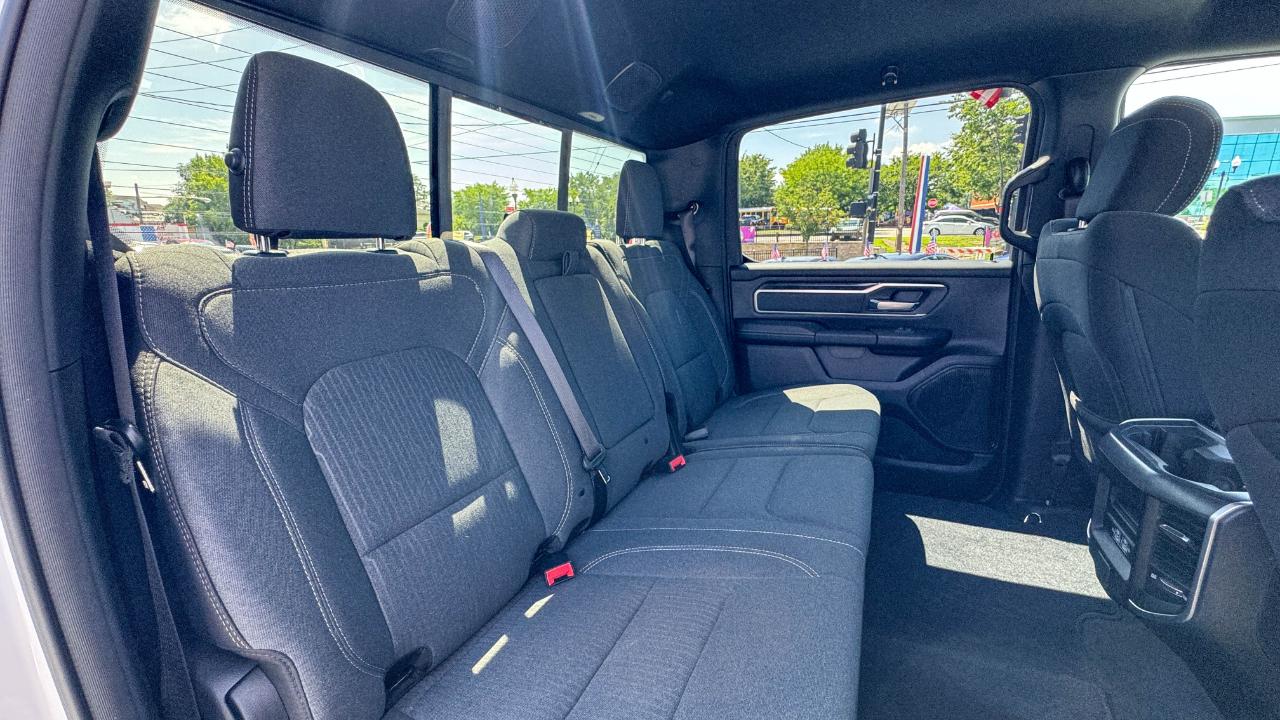 RAM 1500 Big Horn 4x4 Crew Cab 5'7" Box 2023
