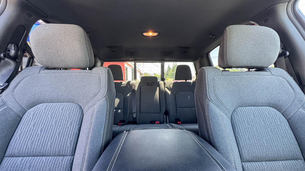 RAM 1500 Big Horn 4x4 Crew Cab 5'7" Box 2023