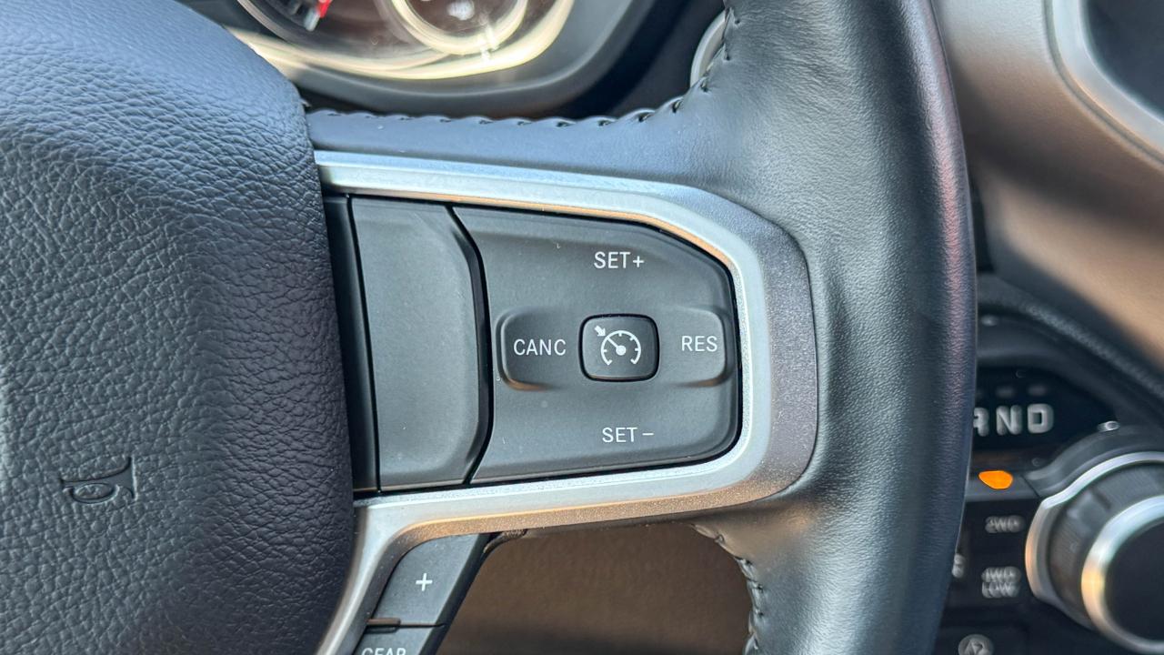 RAM 1500 Big Horn 4x4 Crew Cab 5'7" Box 2023