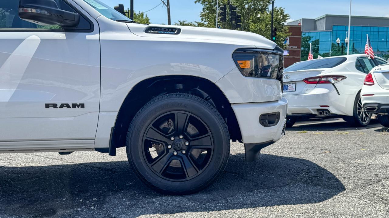 RAM 1500 Big Horn 4x4 Crew Cab 5'7" Box 2023