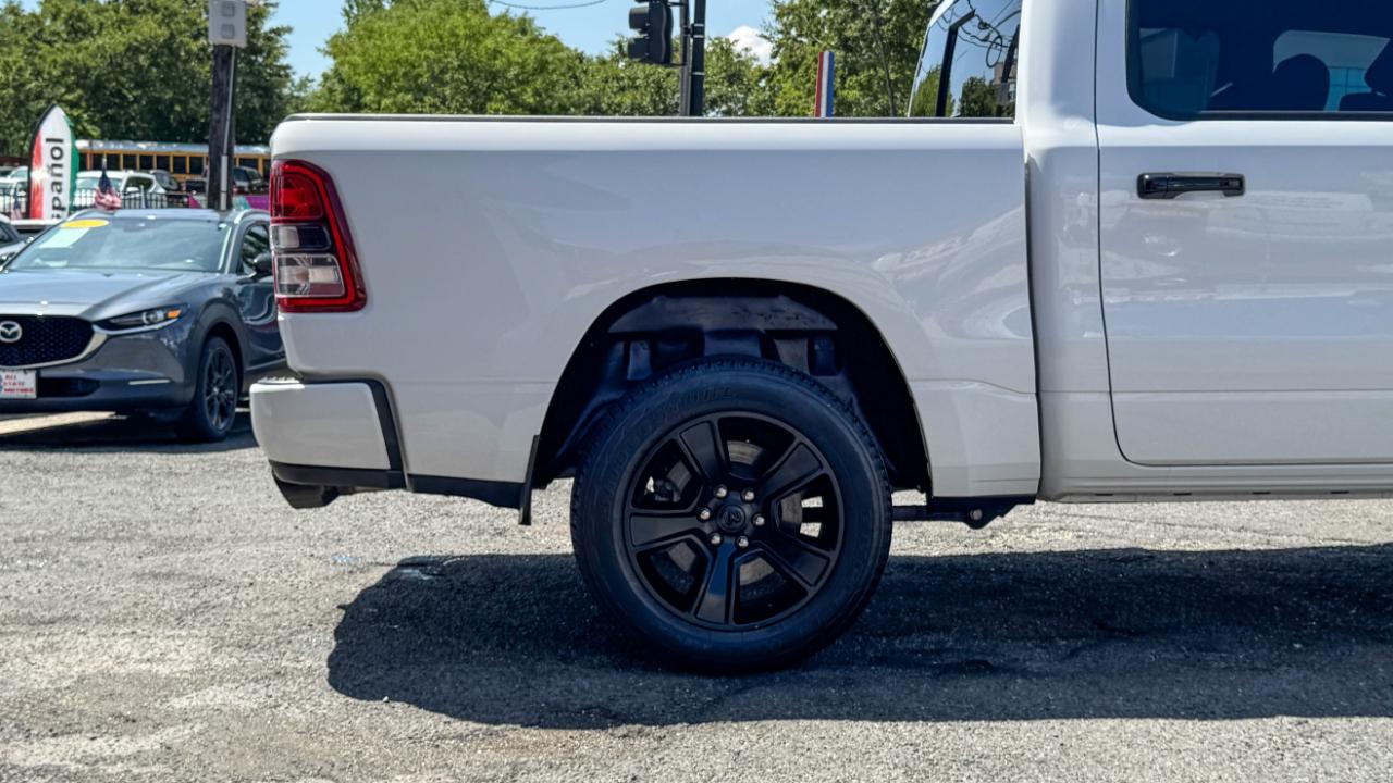 RAM 1500 Big Horn 4x4 Crew Cab 5'7" Box 2023