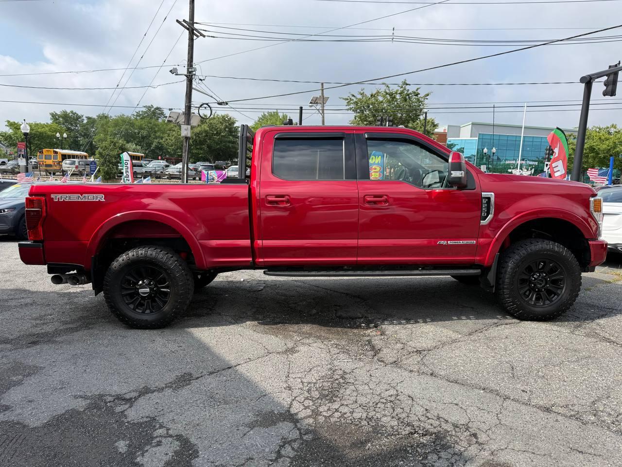 Ford Super Duty F-250 SRW Lariat 4WD SuperCab 8' Box 2022