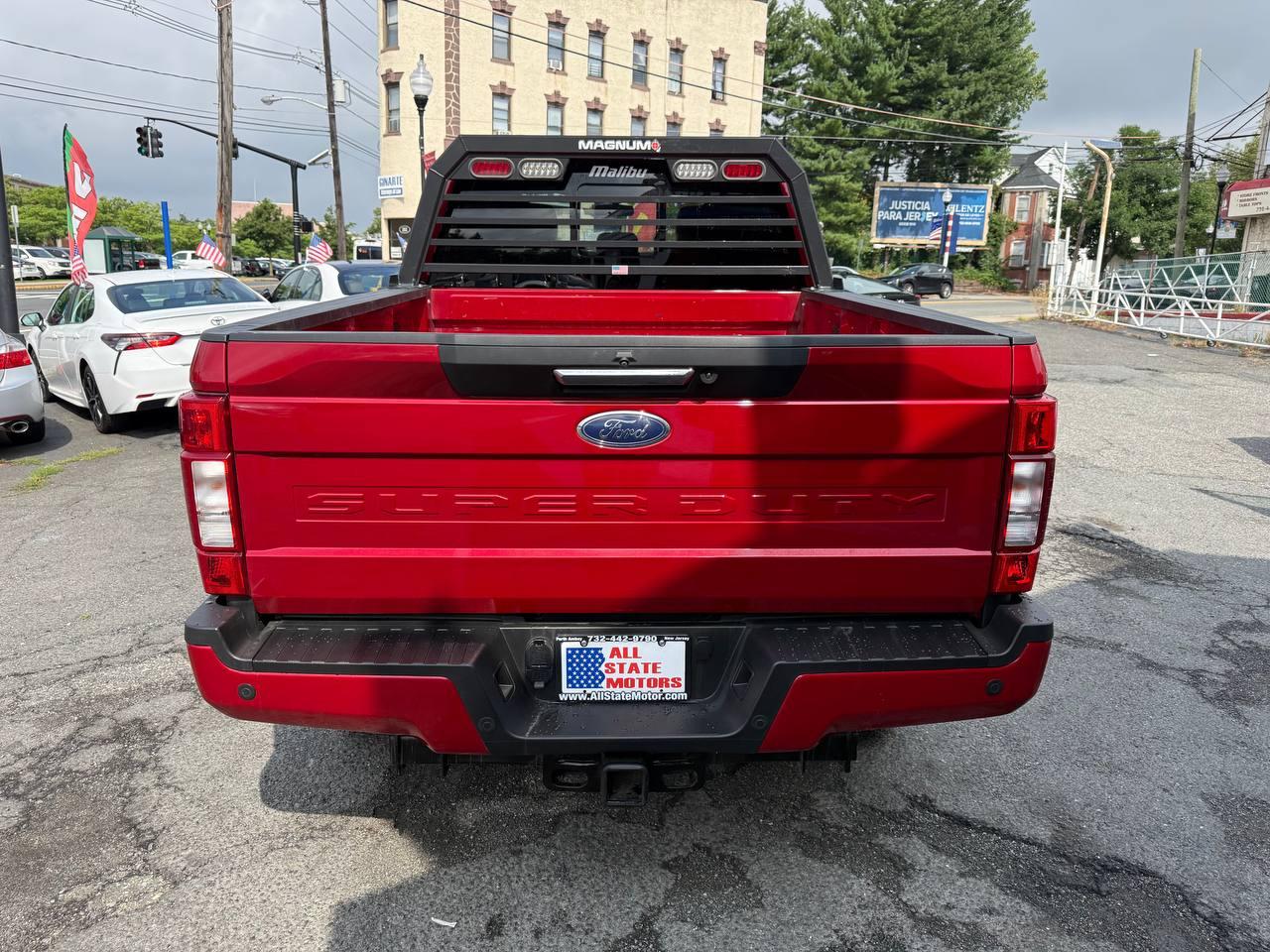 Ford Super Duty F-250 SRW Lariat 4WD SuperCab 8' Box 2022